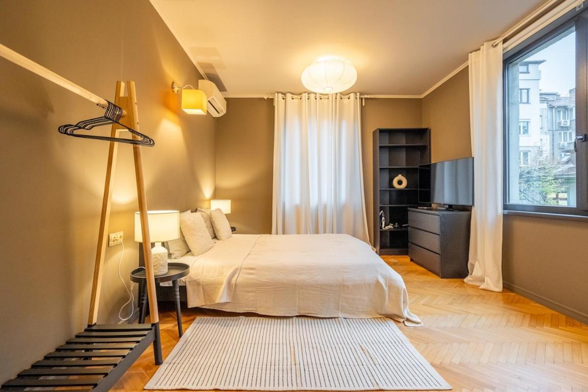Apartment Stylish 2 Bdrm At Ndk *