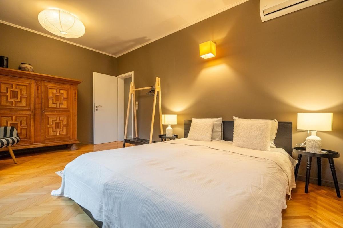 Stylish 2 Bdrm At Ndk Sofia