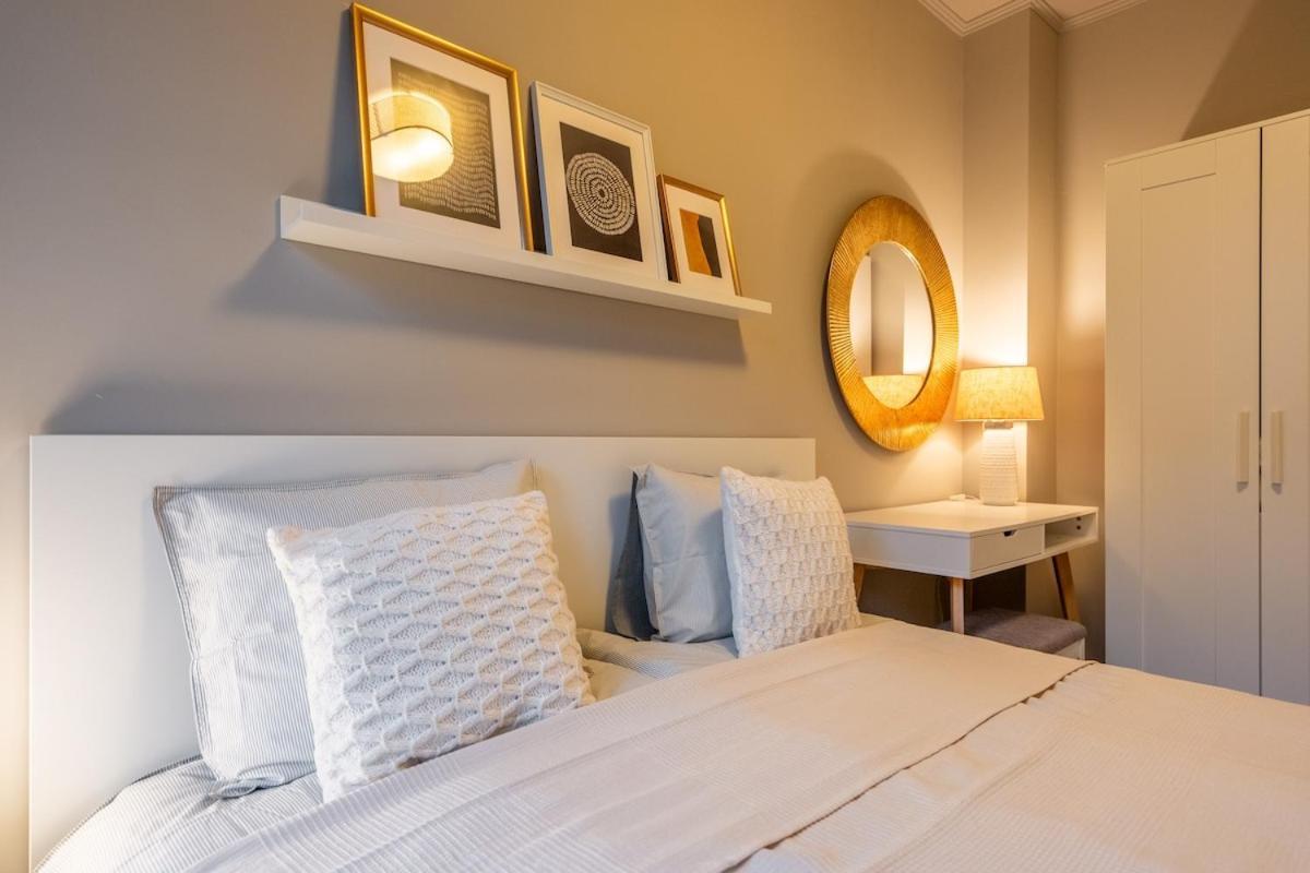 Apartment Stylish 2 Bdrm At Ndk