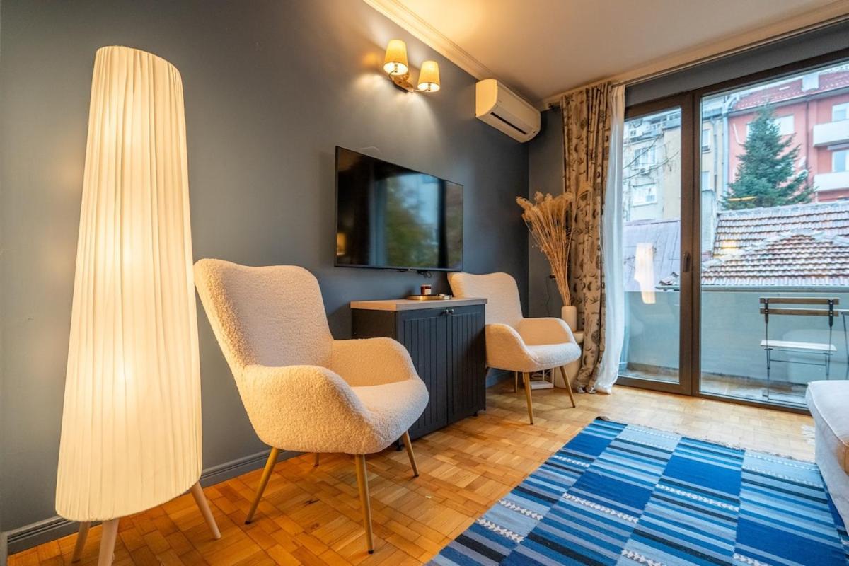 Apartment Stylish 2 Bdrm At Ndk
